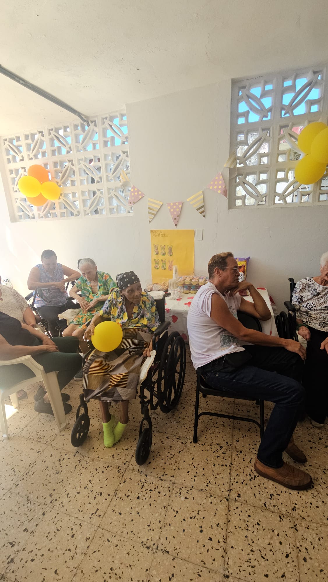 Celebración con nuestras residentes en el hogar